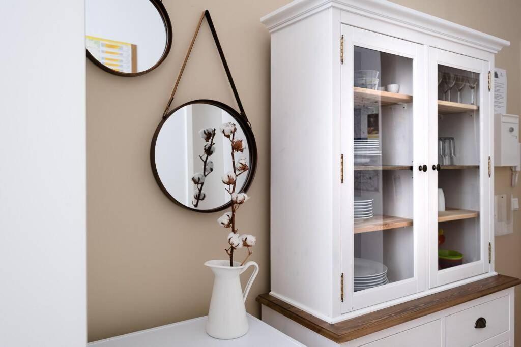 Sc 05 By Rockchair Apartments L Superhost Status L 2 Bedrooms Boxspringbeds Balcony Elevator - Cozy Family & Business Flair Welcomes You! Berlin Luaran gambar