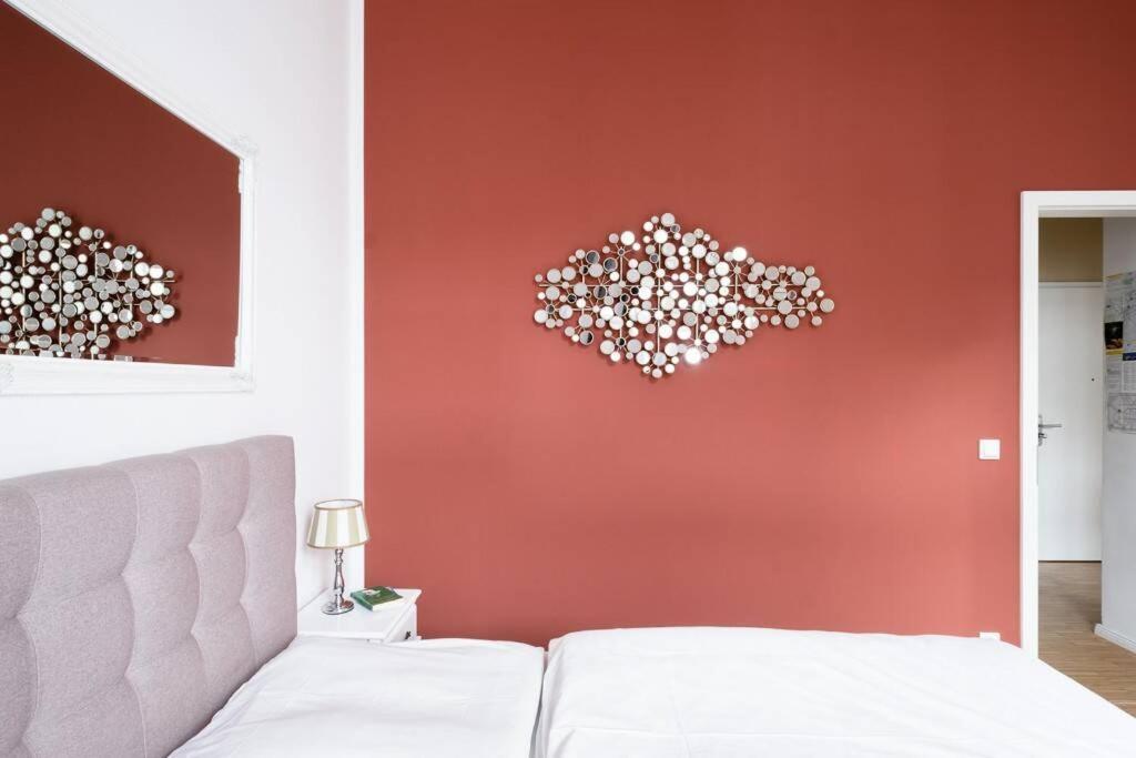 Sc 05 By Rockchair Apartments L Superhost Status L 2 Bedrooms Boxspringbeds Balcony Elevator - Cozy Family & Business Flair Welcomes You! Berlin Luaran gambar
