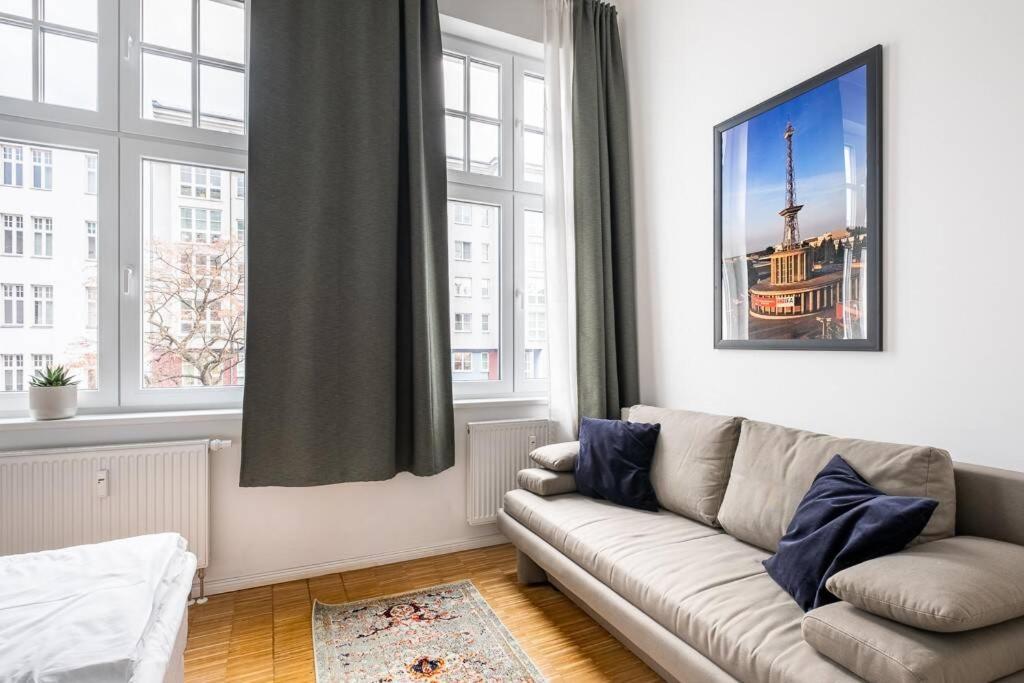 Sc 05 By Rockchair Apartments L Superhost Status L 2 Bedrooms Boxspringbeds Balcony Elevator - Cozy Family & Business Flair Welcomes You! Berlin Luaran gambar